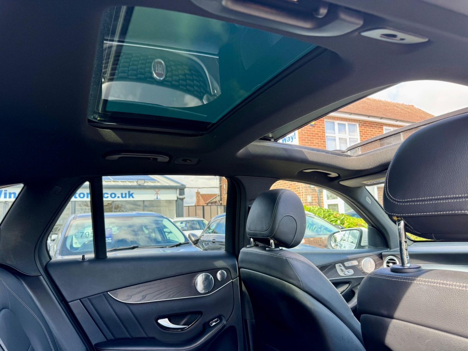 Used Mercedes-Benz GLC 2018 for sale - 76073151: Photo 8