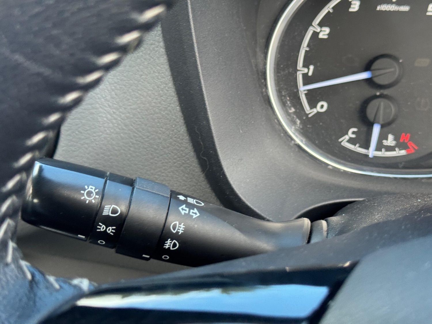 Used Toyota Yaris 2019 for sale - 76801914: Photo 26