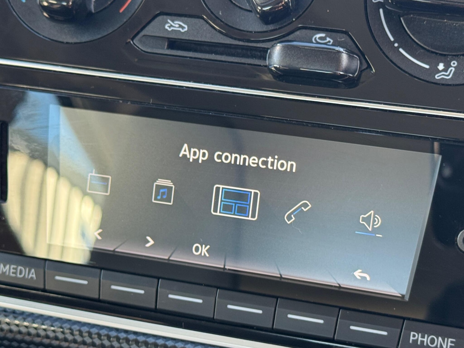 Used Volkswagen up! 2020 for sale - 77709550: Photo 16