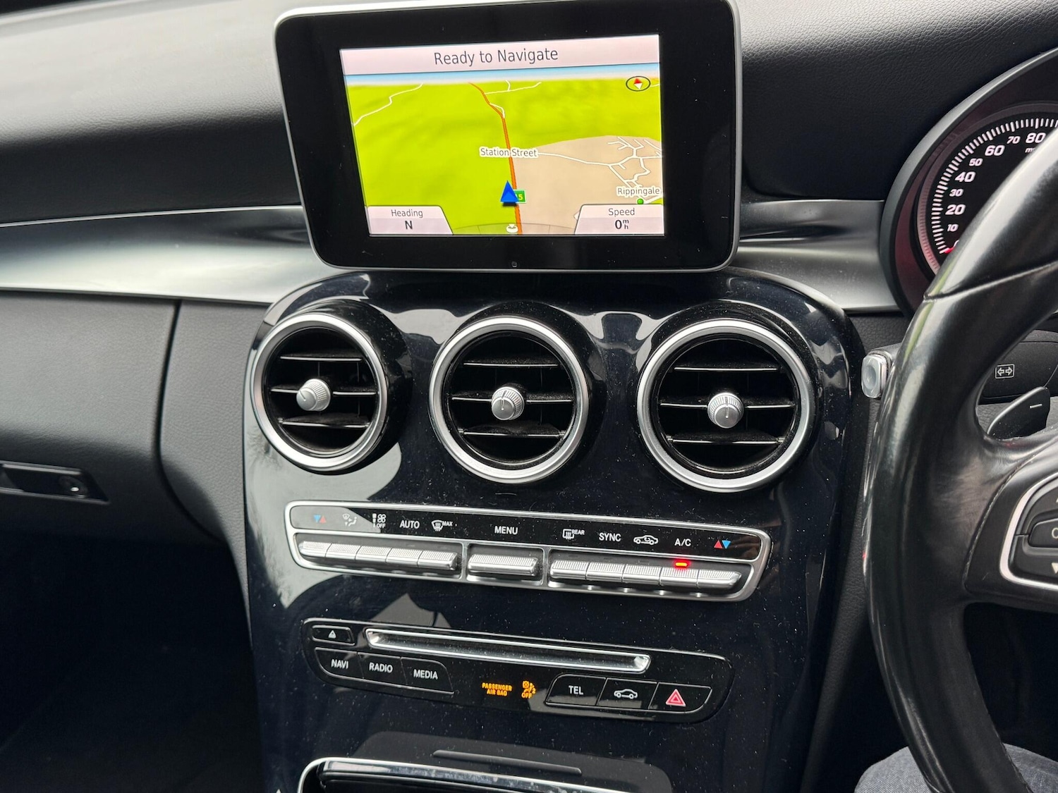 Used Mercedes-Benz C Class 2015 for sale - 77175015: Photo 11