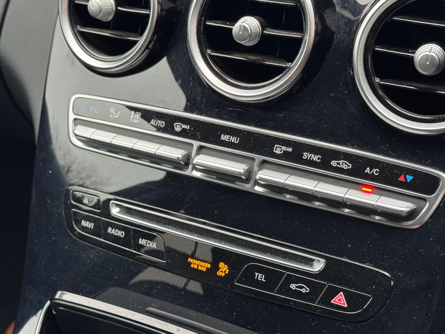 Used Mercedes-Benz C Class 2015 for sale - 77175015: Photo 28