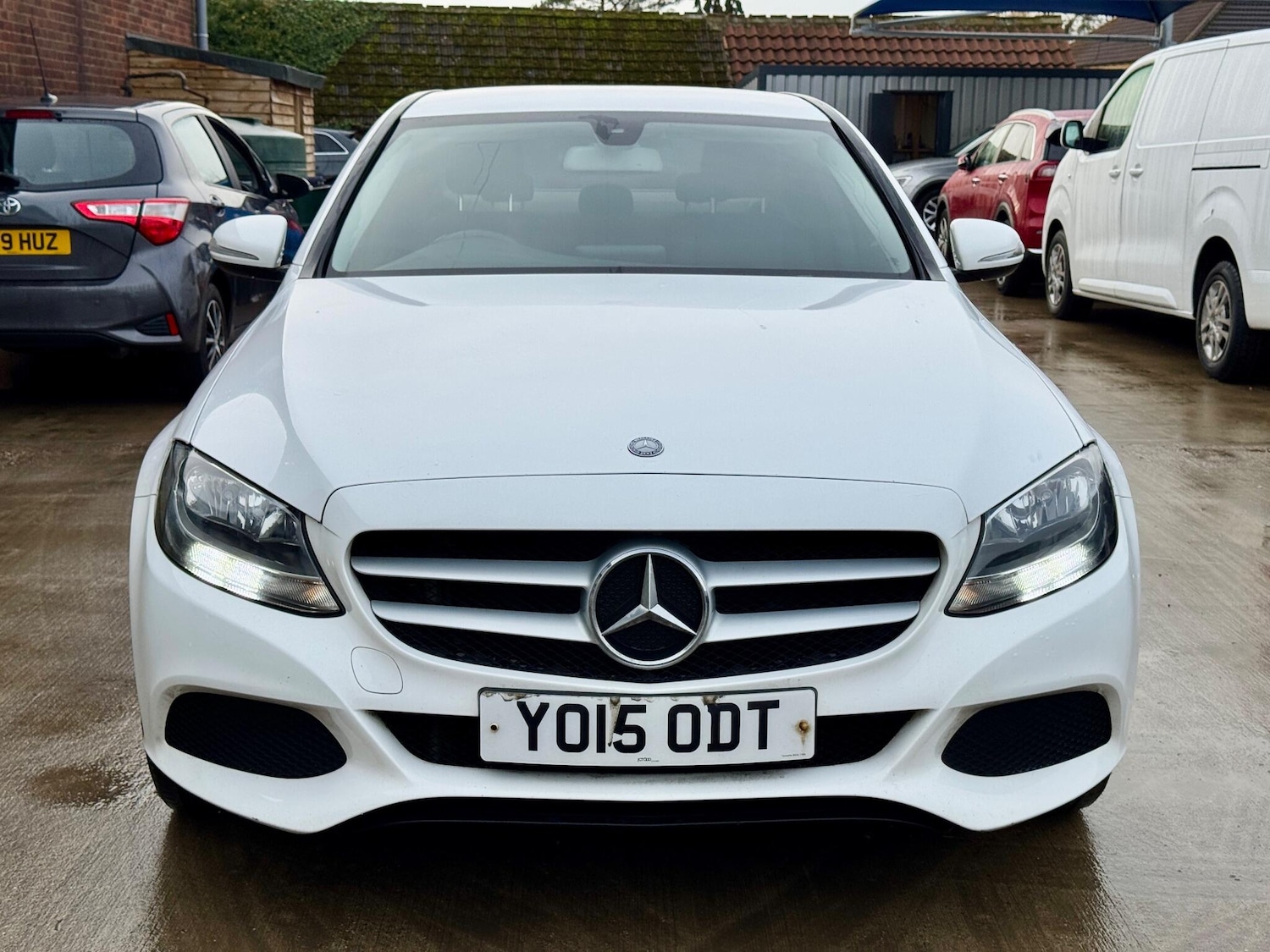 Used Mercedes-Benz C Class 2015 for sale - 77175015: Photo 3