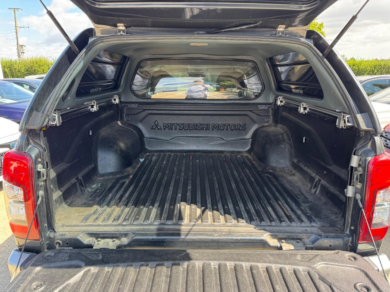 Vehicle 28