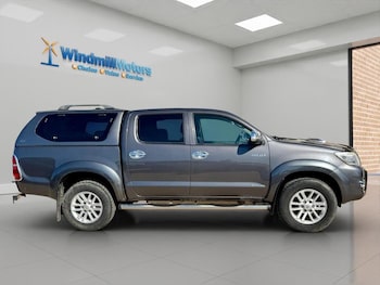 Used Toyota Hilux 2015 for sale - 78429305: Photo