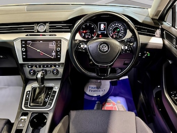 Used Volkswagen Passat 2019 for sale - 76765495: Photo