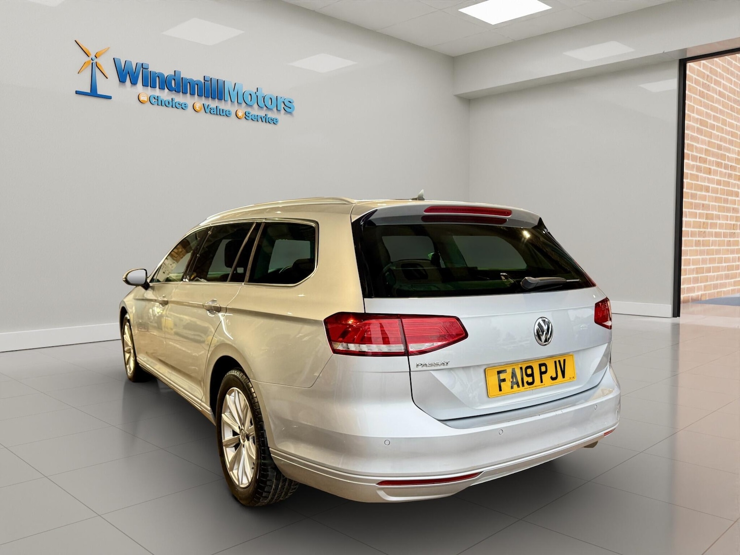 Used Volkswagen Passat 2019 for sale - 76765495: Photo 3