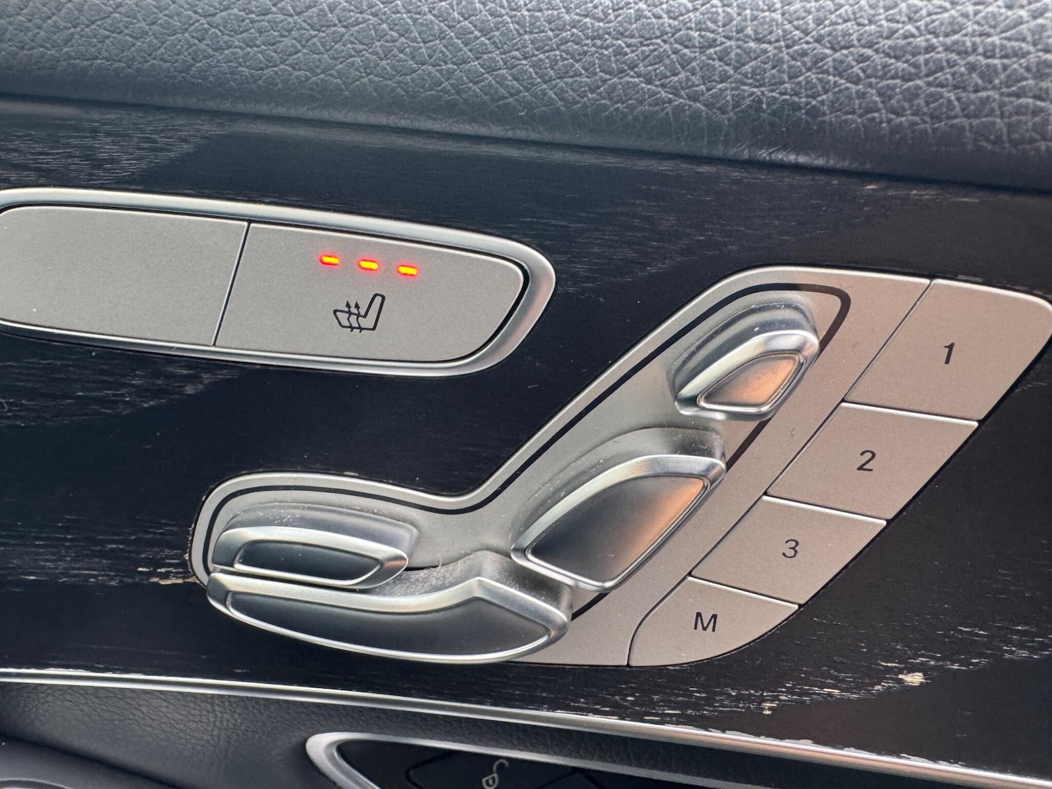 Used Mercedes-Benz GLC 2018 for sale - 77538048: Photo 14