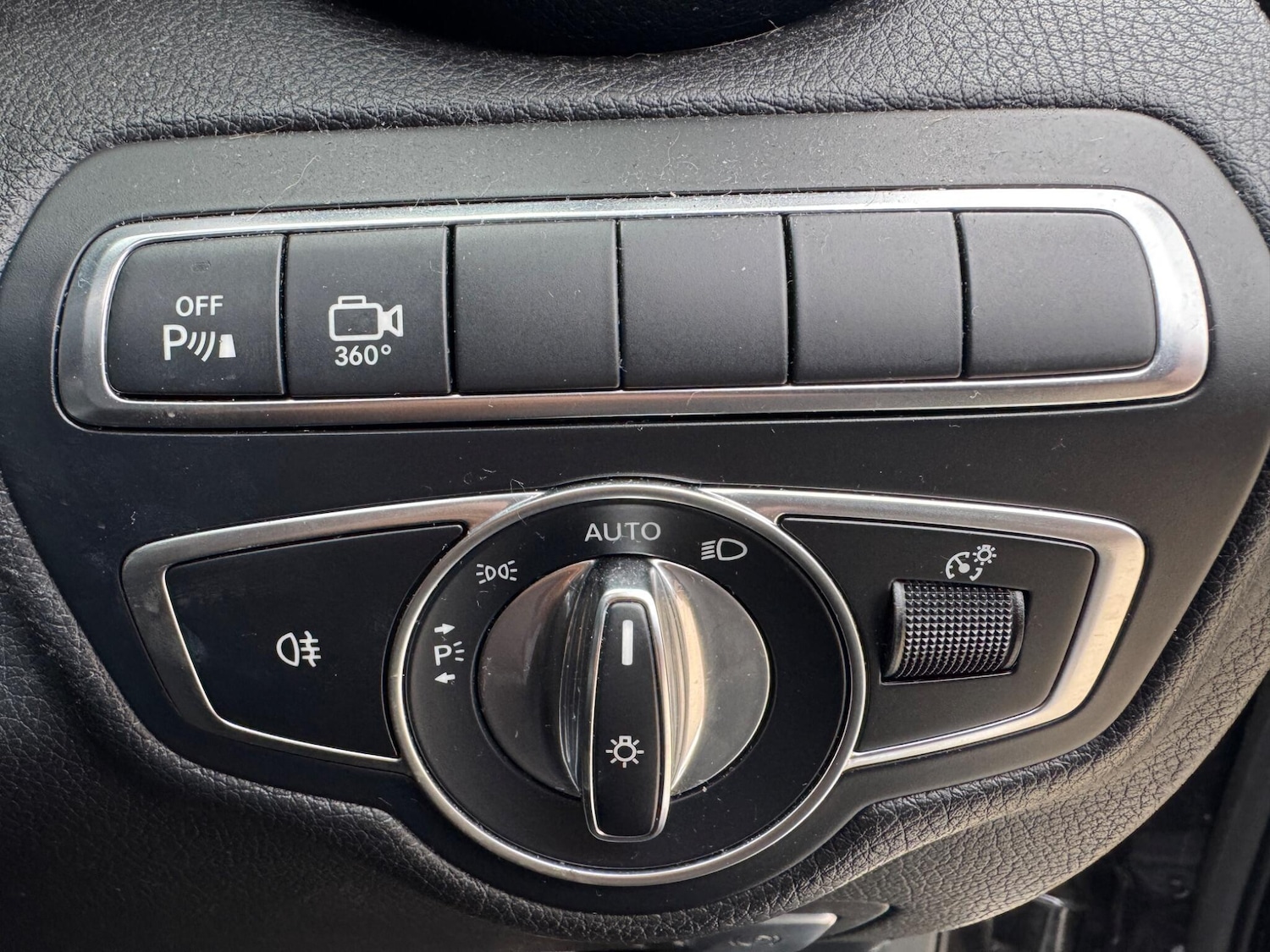 Used Mercedes-Benz GLC 2018 for sale - 77538048: Photo 36