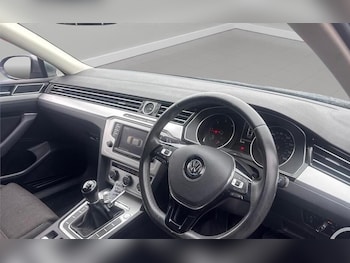 Used Volkswagen Passat 2016 for sale - 77768069: Photo