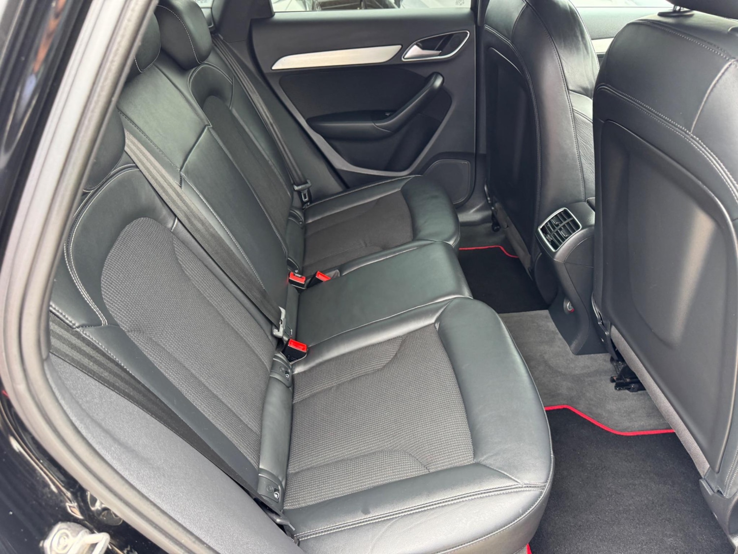 Used Audi Q3 for sale - 76440394: Photo 45