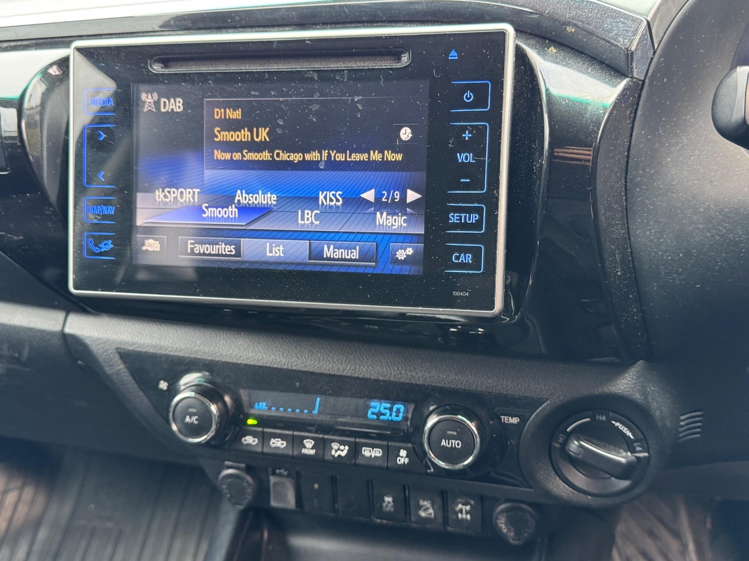 Used Toyota Hilux 2016 for sale - 76295839: Photo 10