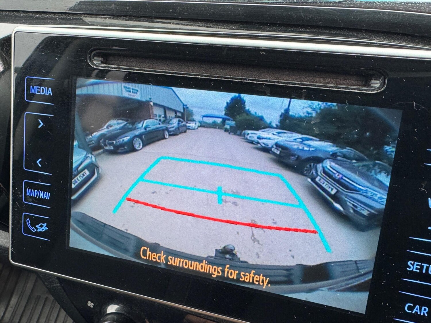 Used Toyota Hilux 2016 for sale - 76295839: Photo 11