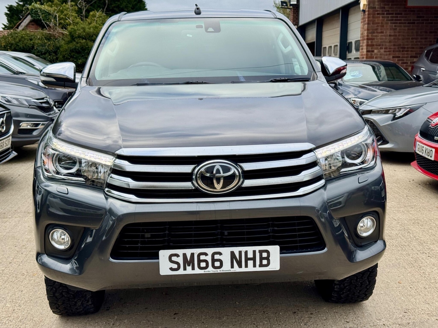 Used Toyota Hilux 2016 for sale - 76295839: Photo 5