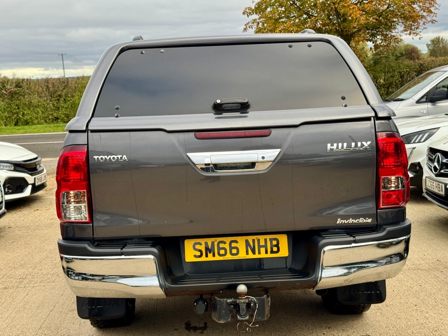 Used Toyota Hilux 2016 for sale - 76295839: Photo 8