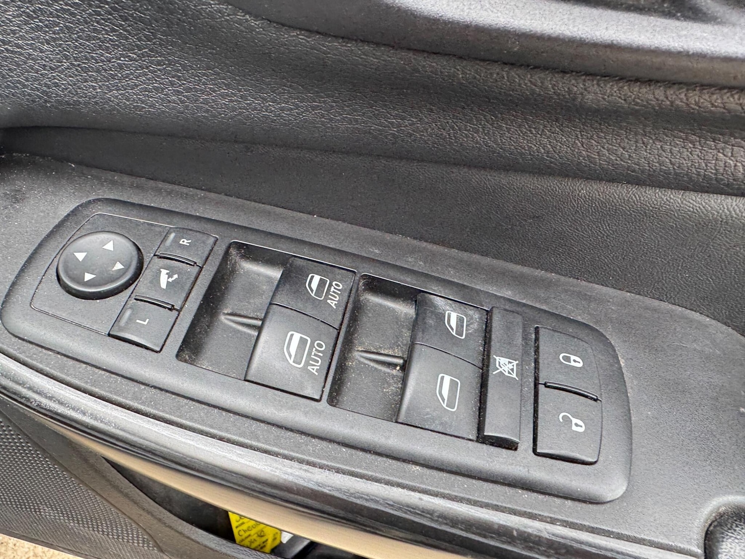 Used Jeep Cherokee 2014 for sale - 76825018: Photo 27