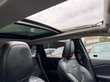 Used Jeep Cherokee 2014 for sale - 76825018: Photo