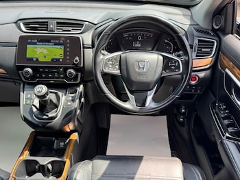 Used Honda CR-V 2018 for sale - 78982300: Photo