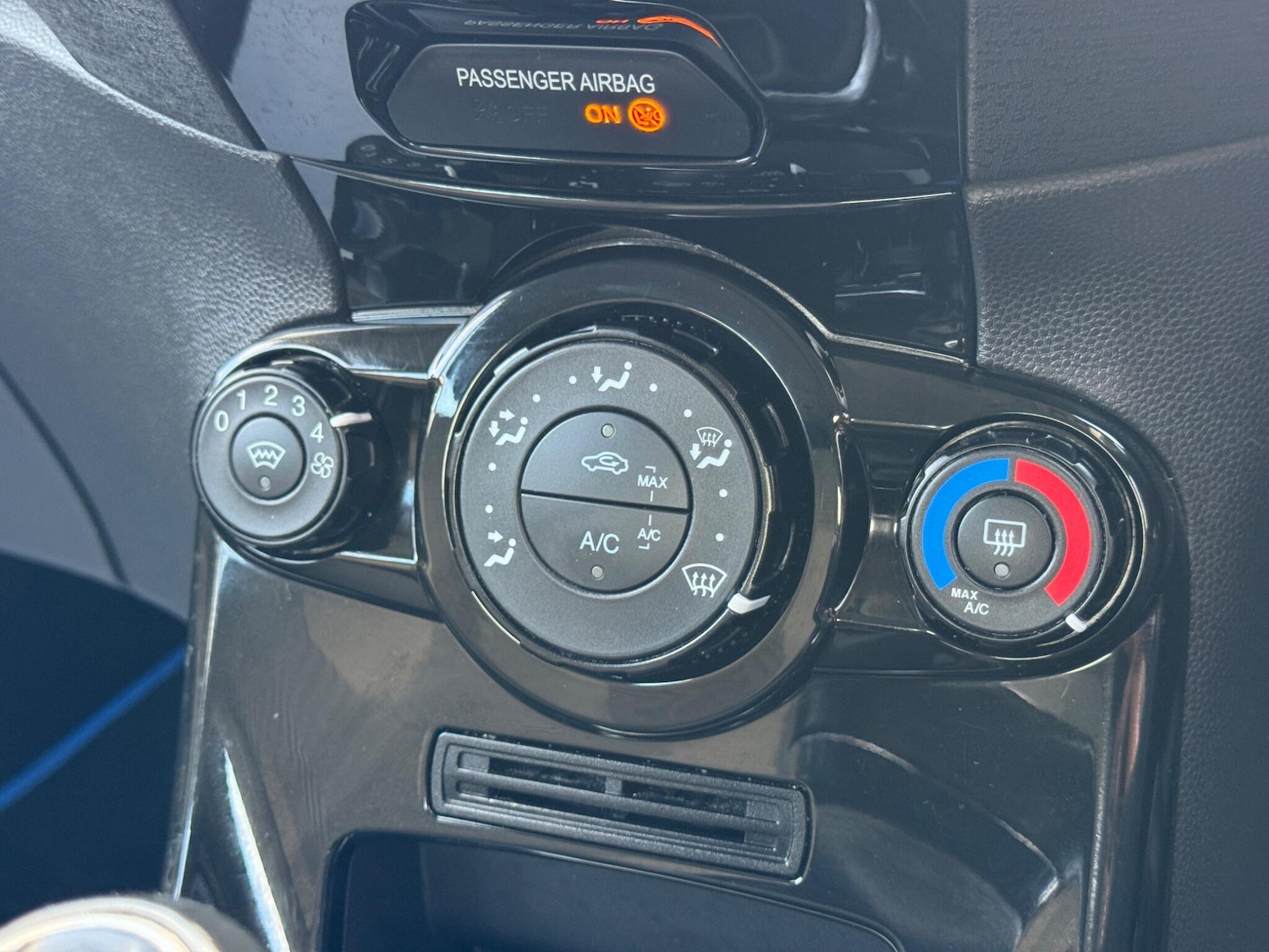 Used Ford Fiesta 2016 for sale - 77645720: Photo 22