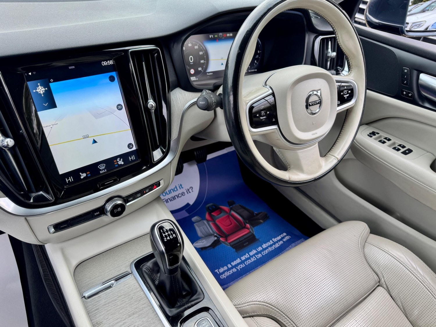 Used Volvo V60 2019 for sale - 76584191: Photo 13