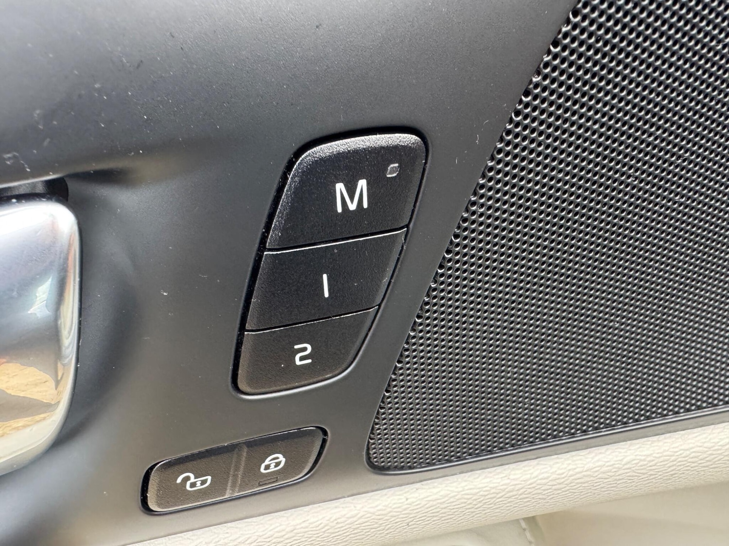 Used Volvo V60 2019 for sale - 76584191: Photo 48