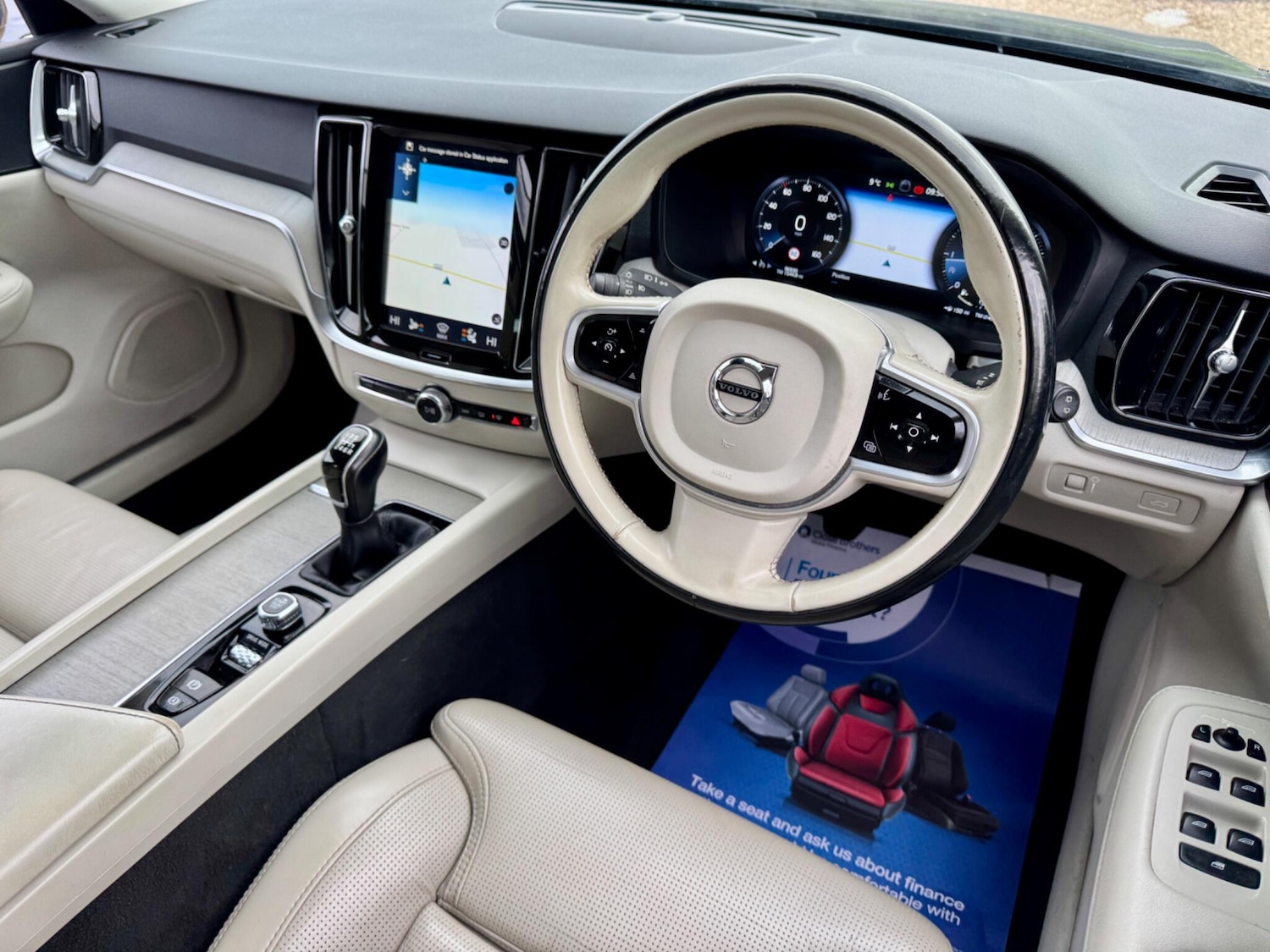 Used Volvo V60 2019 for sale - 76584191: Photo 54