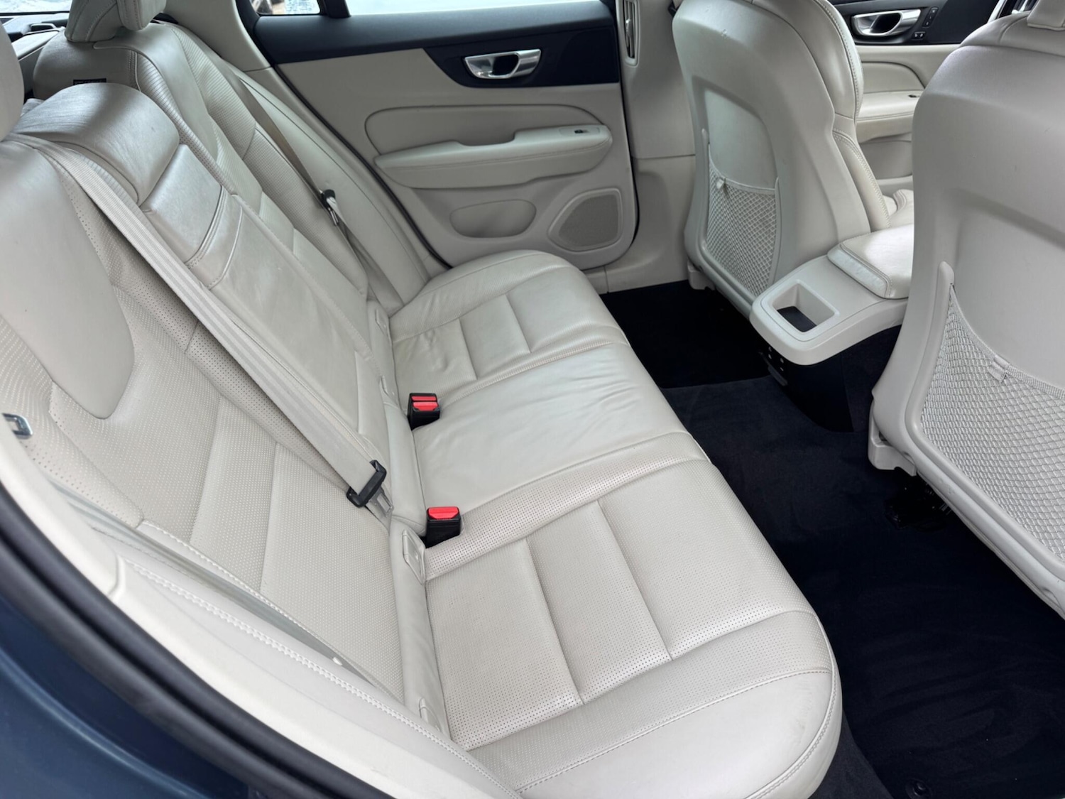 Used Volvo V60 2019 for sale - 76584191: Photo 56