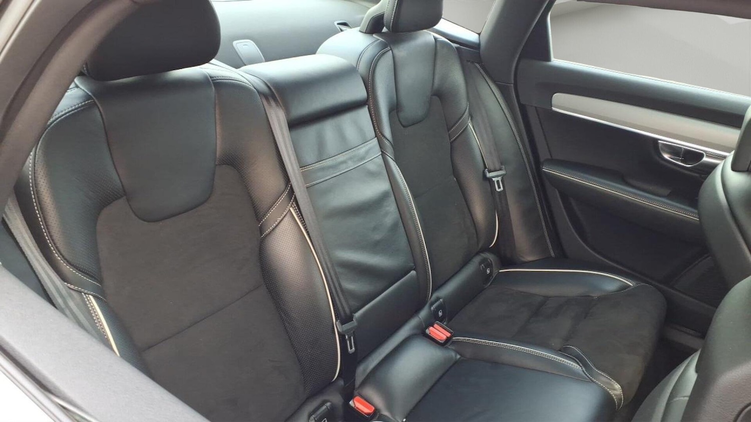 Used Volvo S90 2018 for sale - 77131232: Photo 10