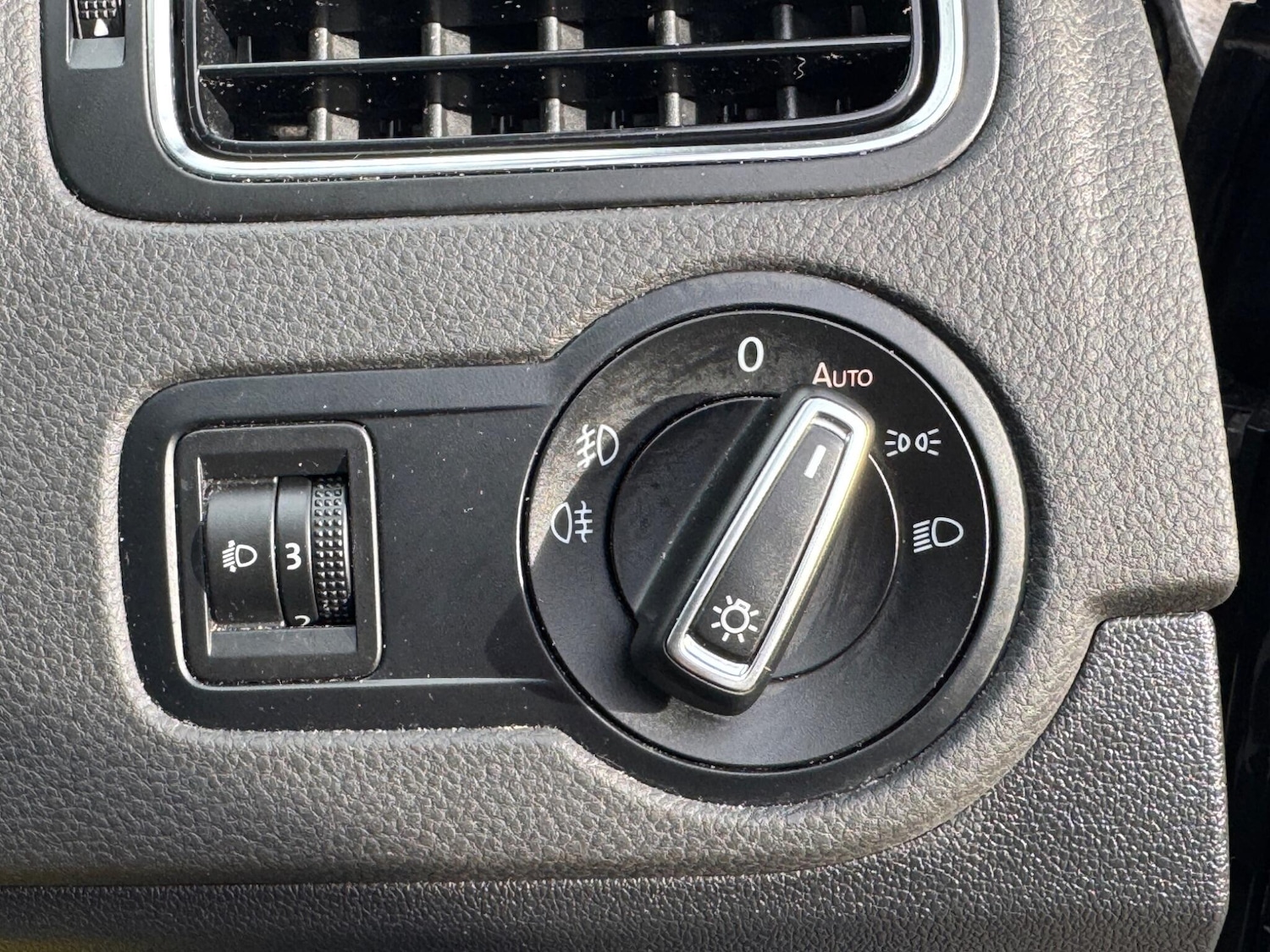 Used Volkswagen Polo 2017 for sale - 77525132: Photo 28