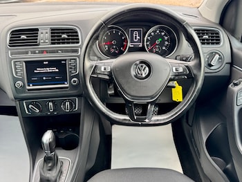 Used Volkswagen Polo 2017 for sale - 77525132: Photo