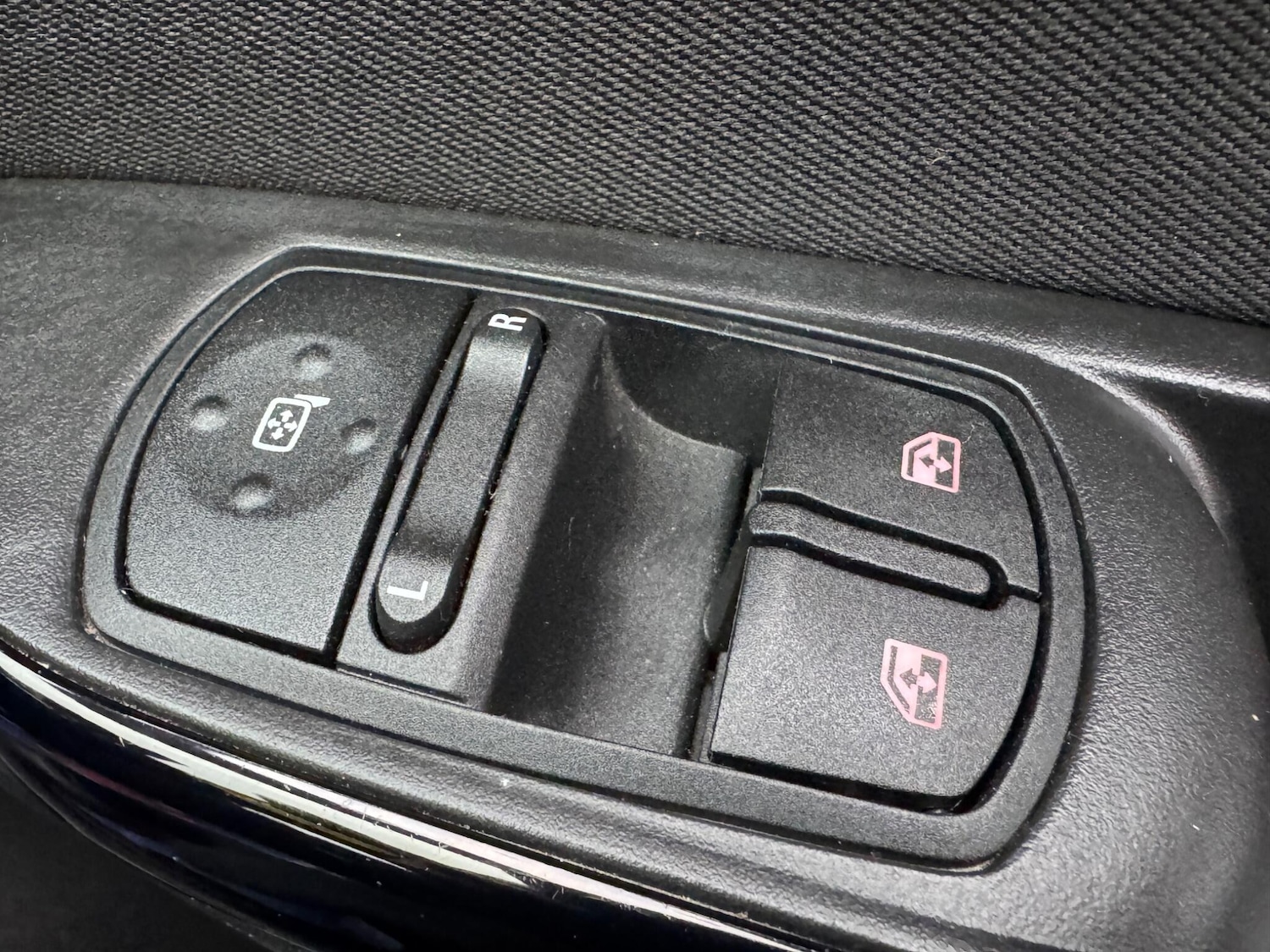 Used Vauxhall Corsa 2018 for sale - 77538382: Photo 26