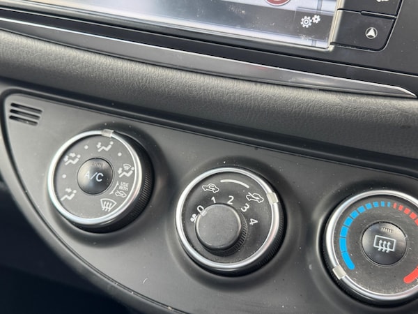Used Toyota Yaris 2019 for sale - 76314468: Photo 20