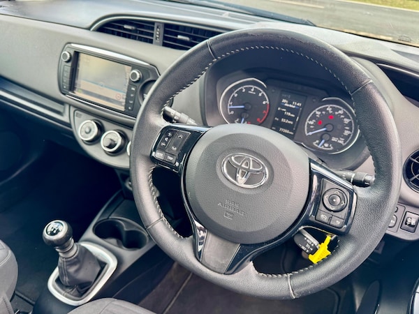Used Toyota Yaris 2019 for sale - 76314468: Photo 2