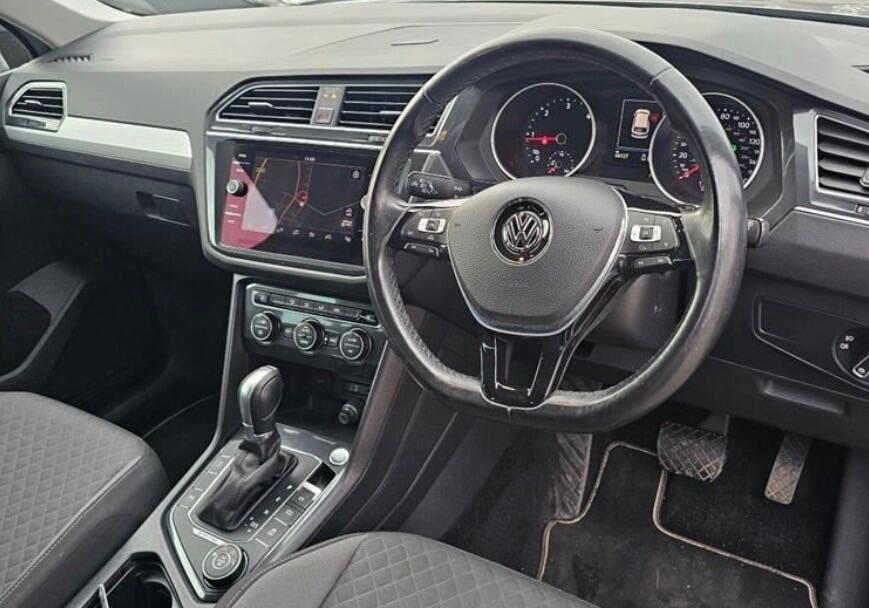 Used Volkswagen Tiguan 2017 for sale - 77040248: Photo 2