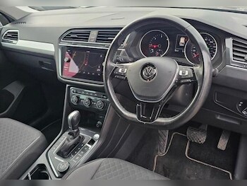 Used Volkswagen Tiguan 2017 for sale - 77040248: Photo