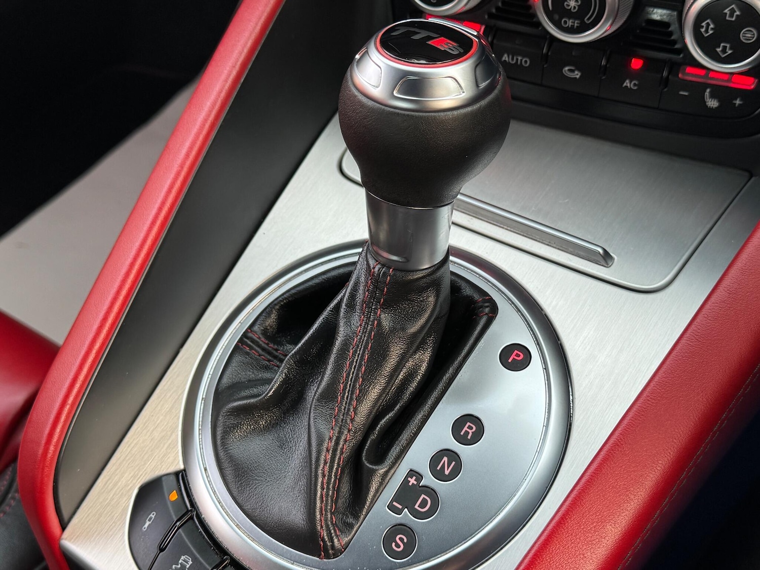 Used Audi TTS 2012 for sale - 76759740: Photo 32