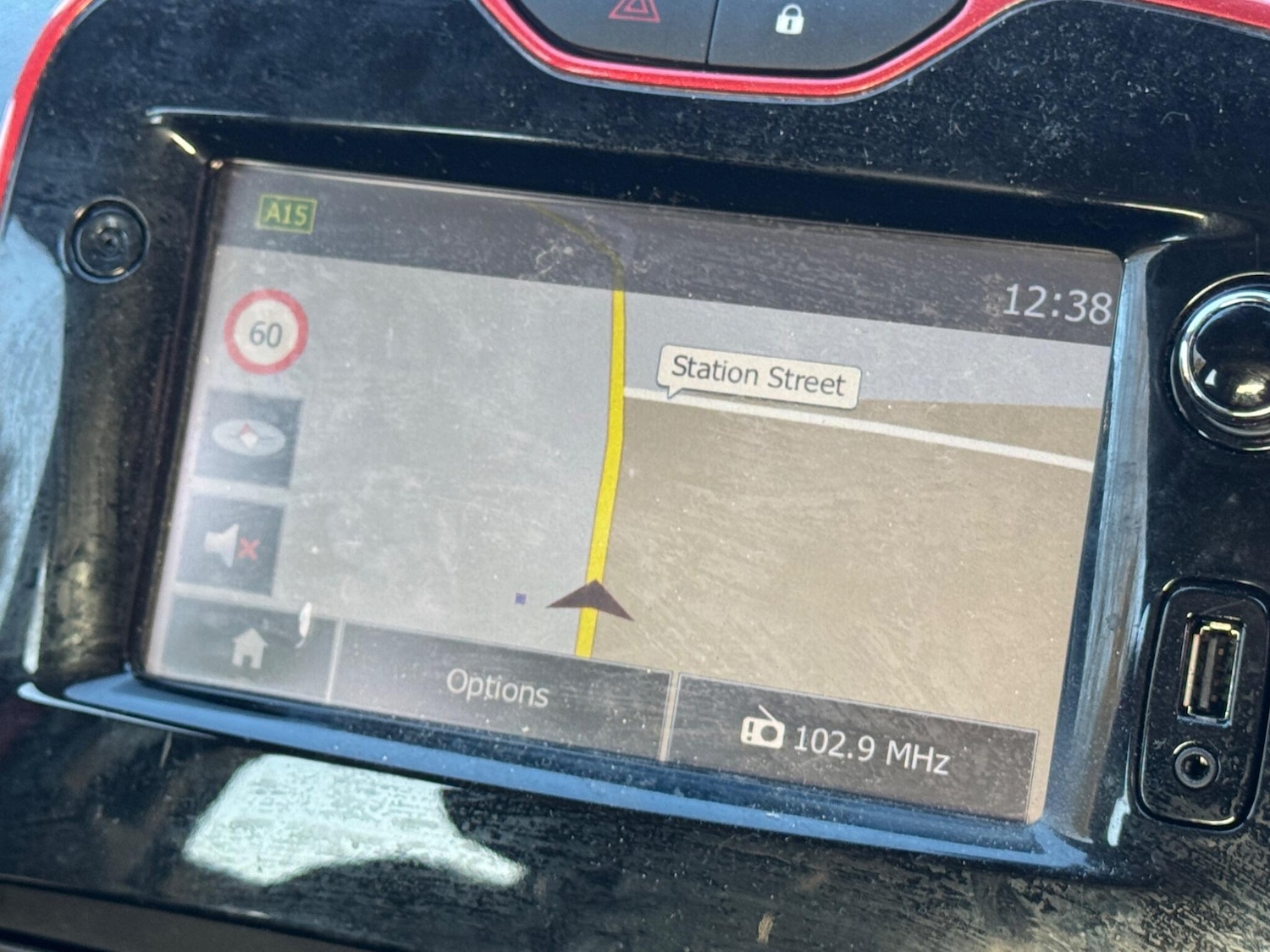 Used Renault Clio 2014 for sale - 76781476: Photo 12