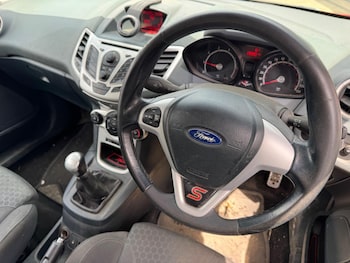 Used Ford Fiesta 2010 for sale - 79145258: Photo
