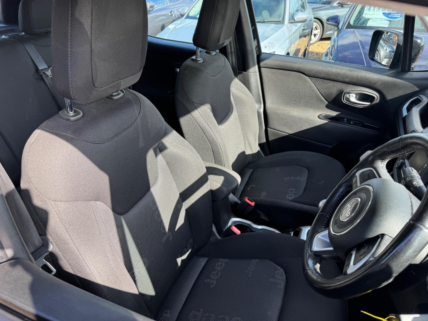 Used Jeep Renegade 2018 for sale - 75927015: Photo 10
