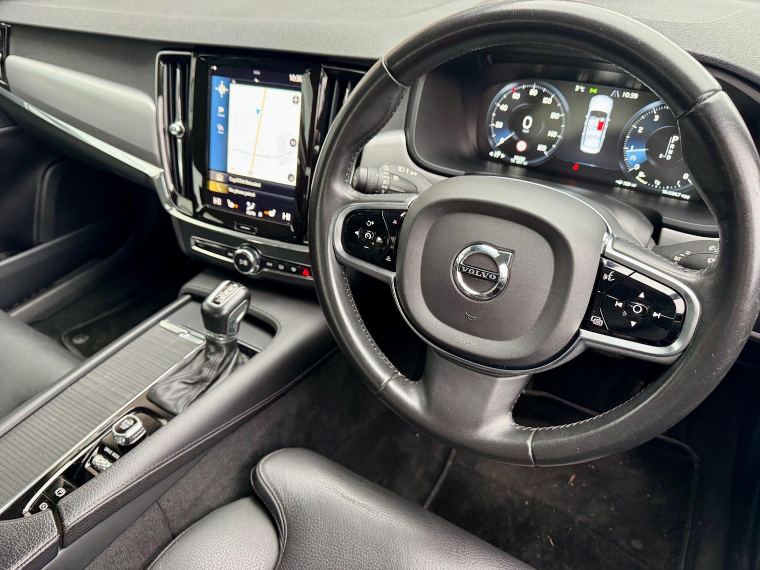 Used Volvo S90 2019 for sale - 77549828: Photo 2