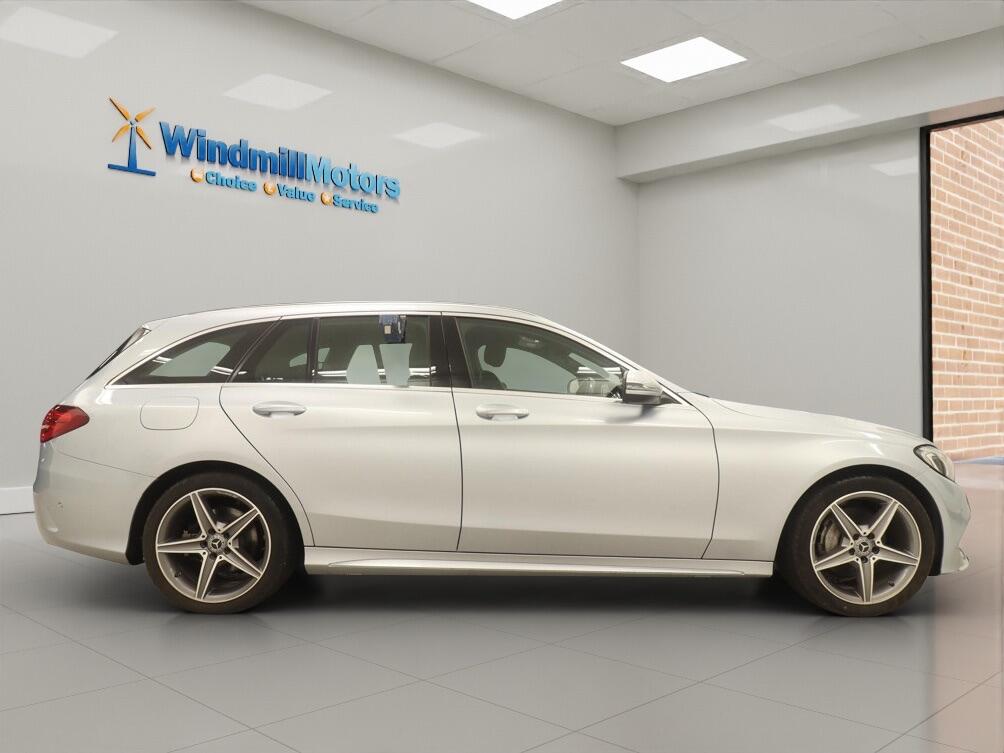 Used Mercedes-Benz C Class 2018 for sale - 77564853: Photo 3