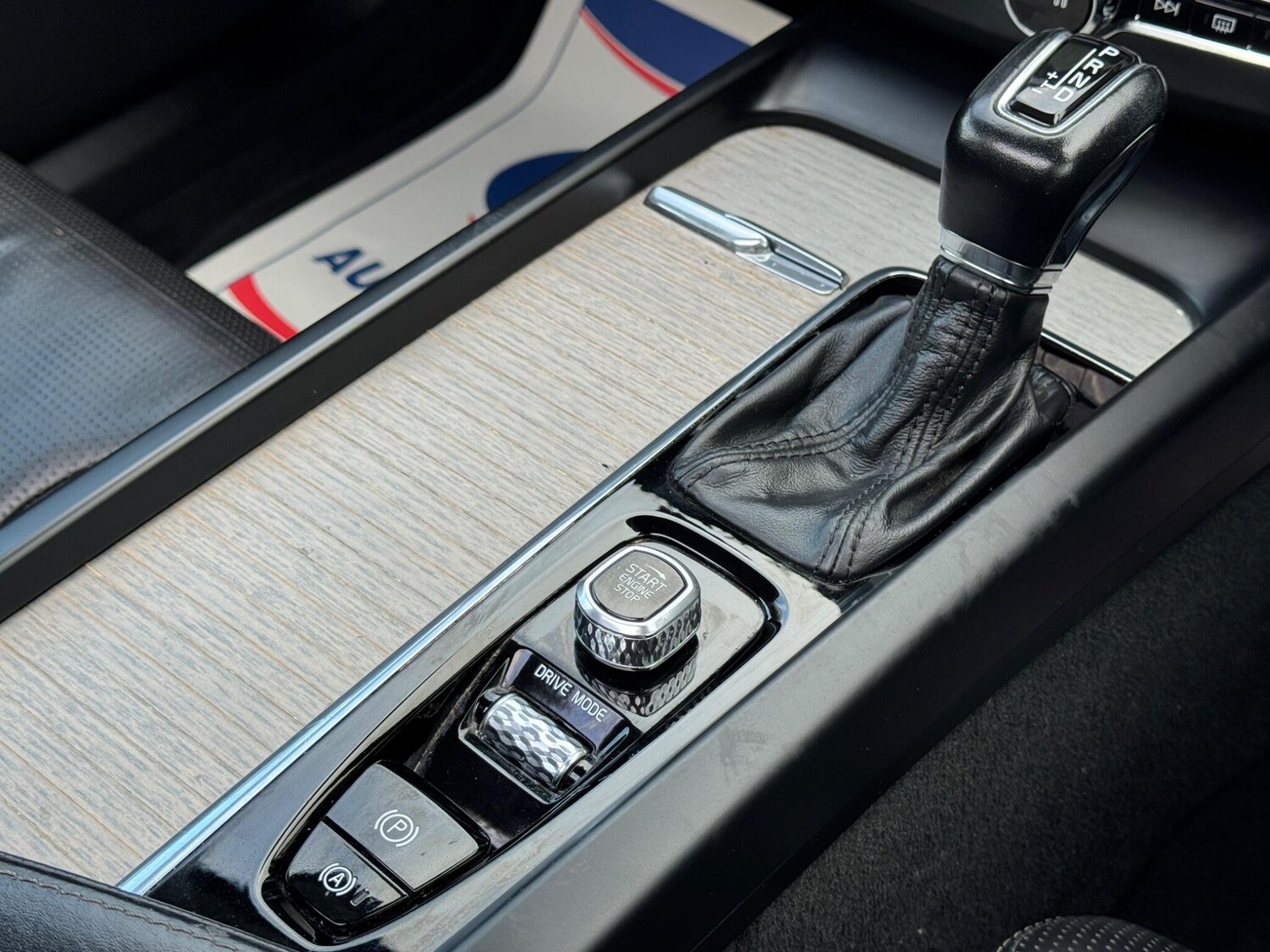 Used Volvo XC60 2018 for sale - 76138685: Photo 48