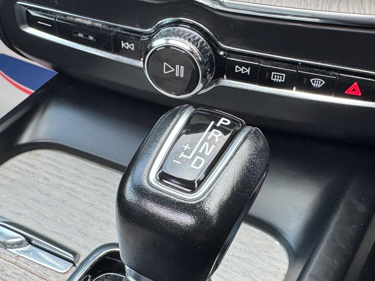 Used Volvo XC60 2018 for sale - 76138685: Photo 49