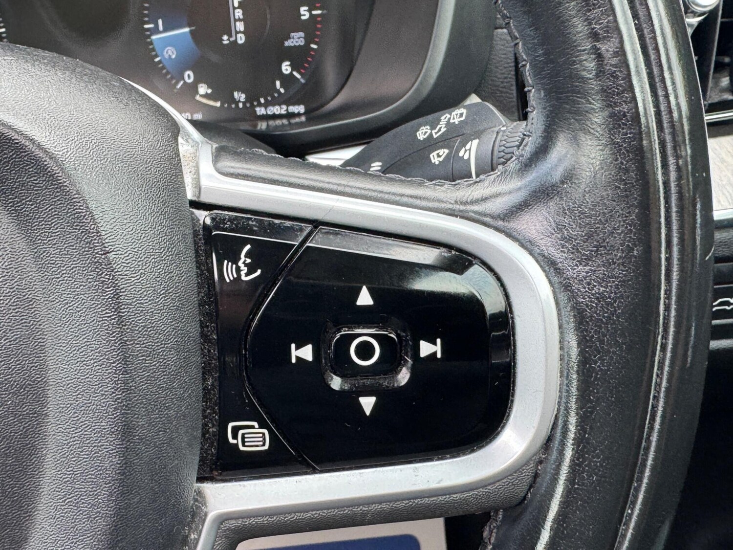 Used Volvo XC60 2018 for sale - 76138685: Photo 54