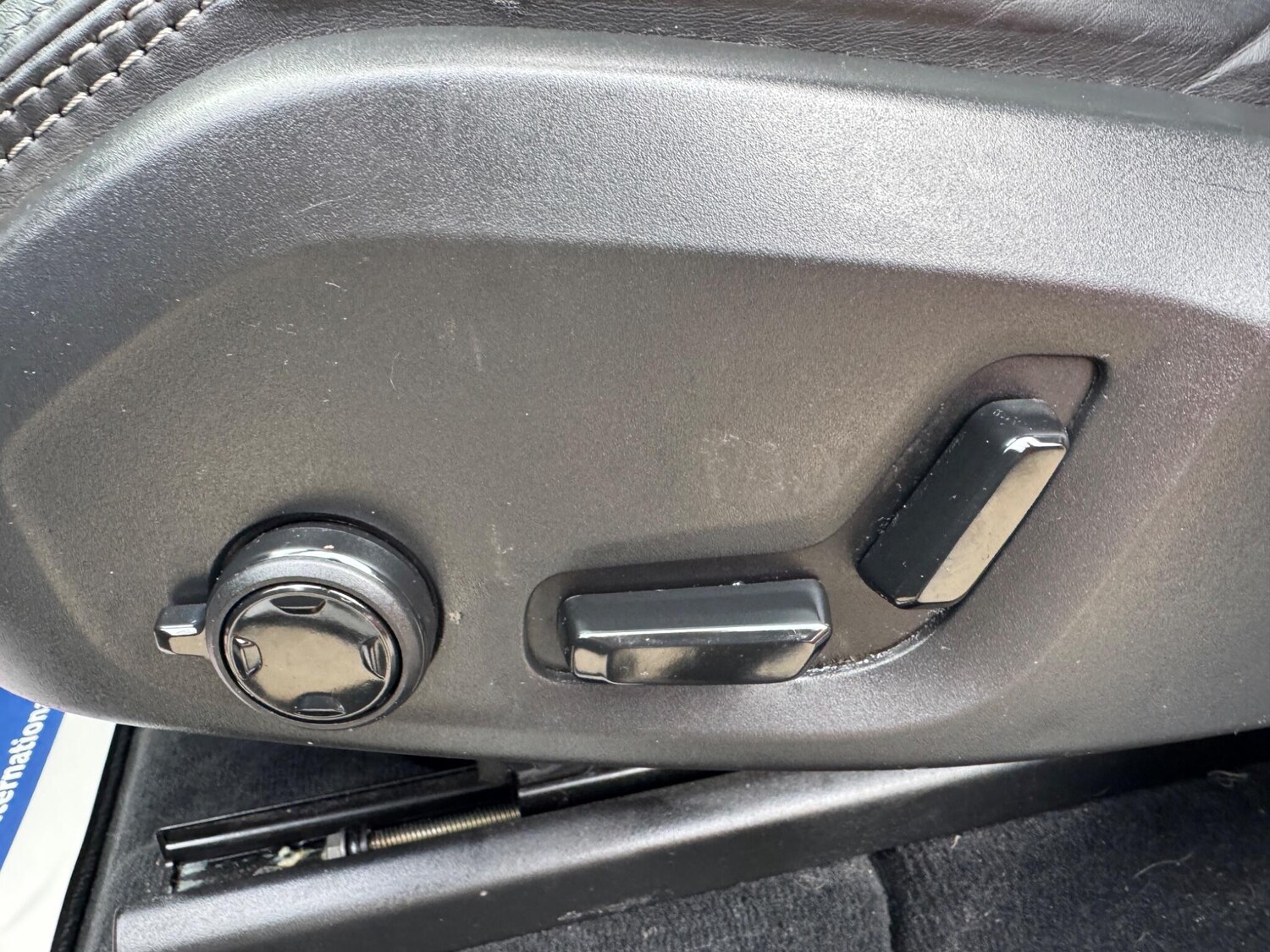 Used Volvo XC60 2018 for sale - 76138685: Photo 57