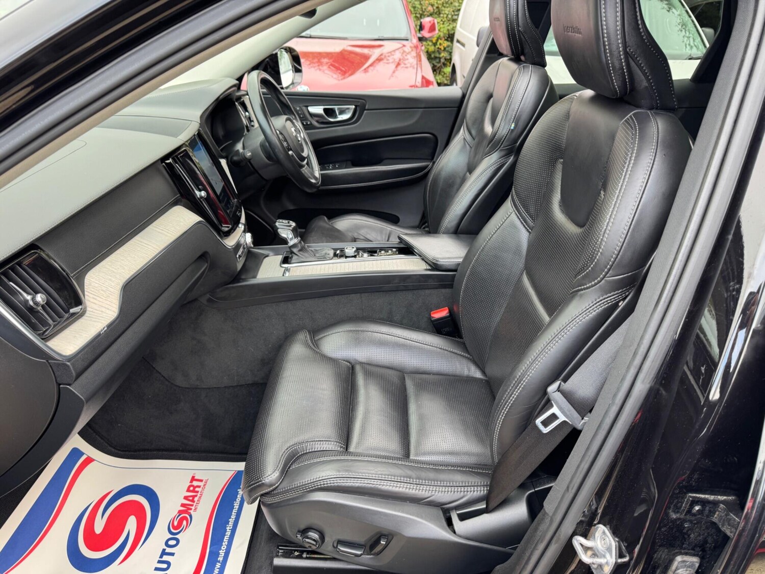 Used Volvo XC60 2018 for sale - 76138685: Photo 64