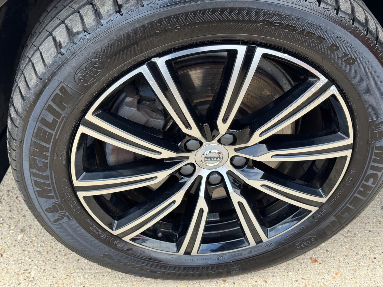 Used Volvo XC60 2018 for sale - 76138685: Photo 69