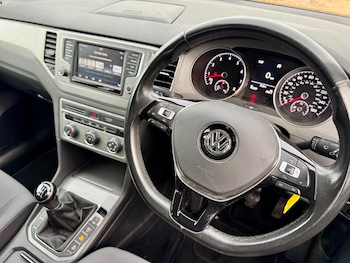 Used Volkswagen Golf SV 2016 for sale - 76499963: Photo