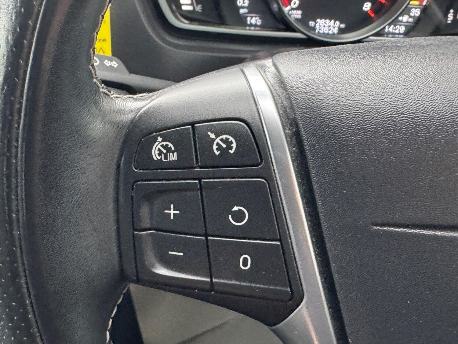 Used Volvo V40 2019 for sale - 77924812: Photo 24