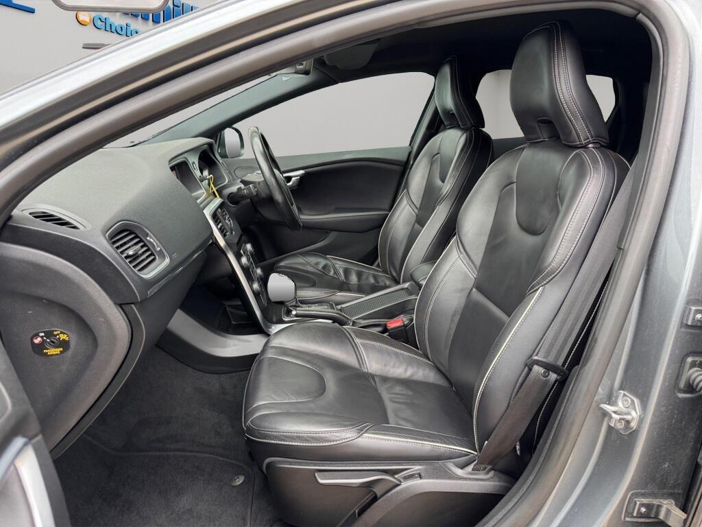 Used Volvo V40 2019 for sale - 77924812: Photo 32