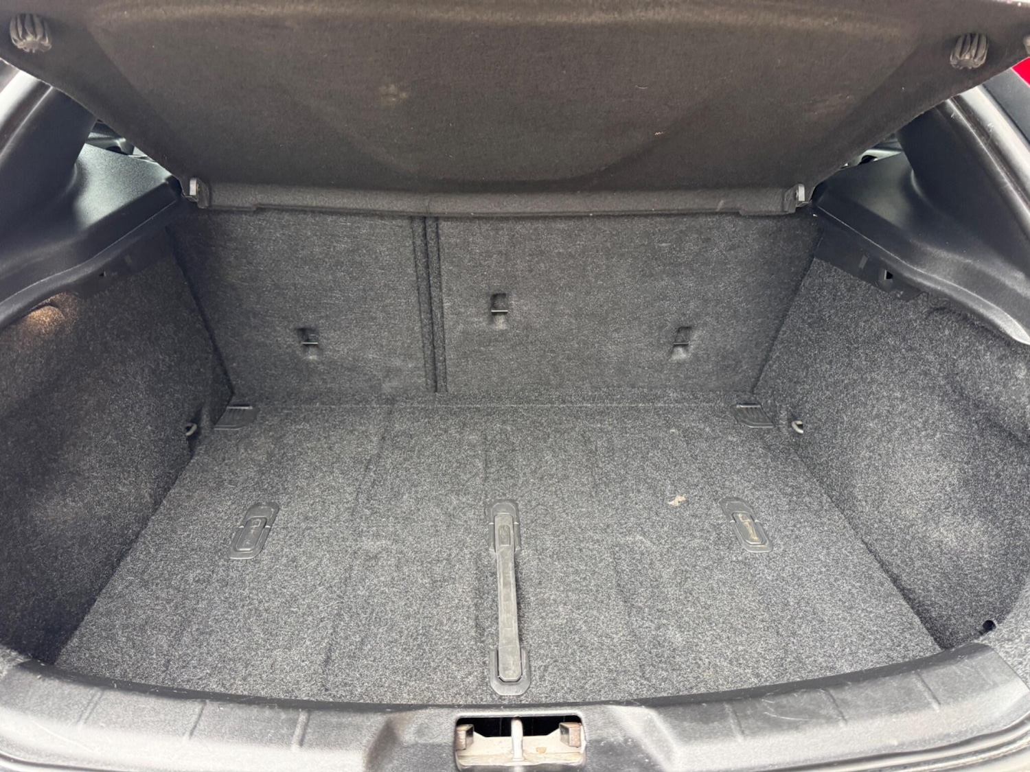 Used Volvo V40 2019 for sale - 77924812: Photo 35